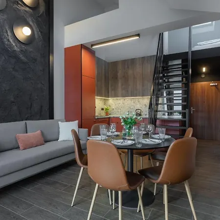Park C14- Z Dostepem Do Basenu, Sauny, Jacuzzi, Silowni Appartement