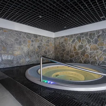 Park C14- Z Dostepem Do Basenu, Sauny, Jacuzzi, Silowni